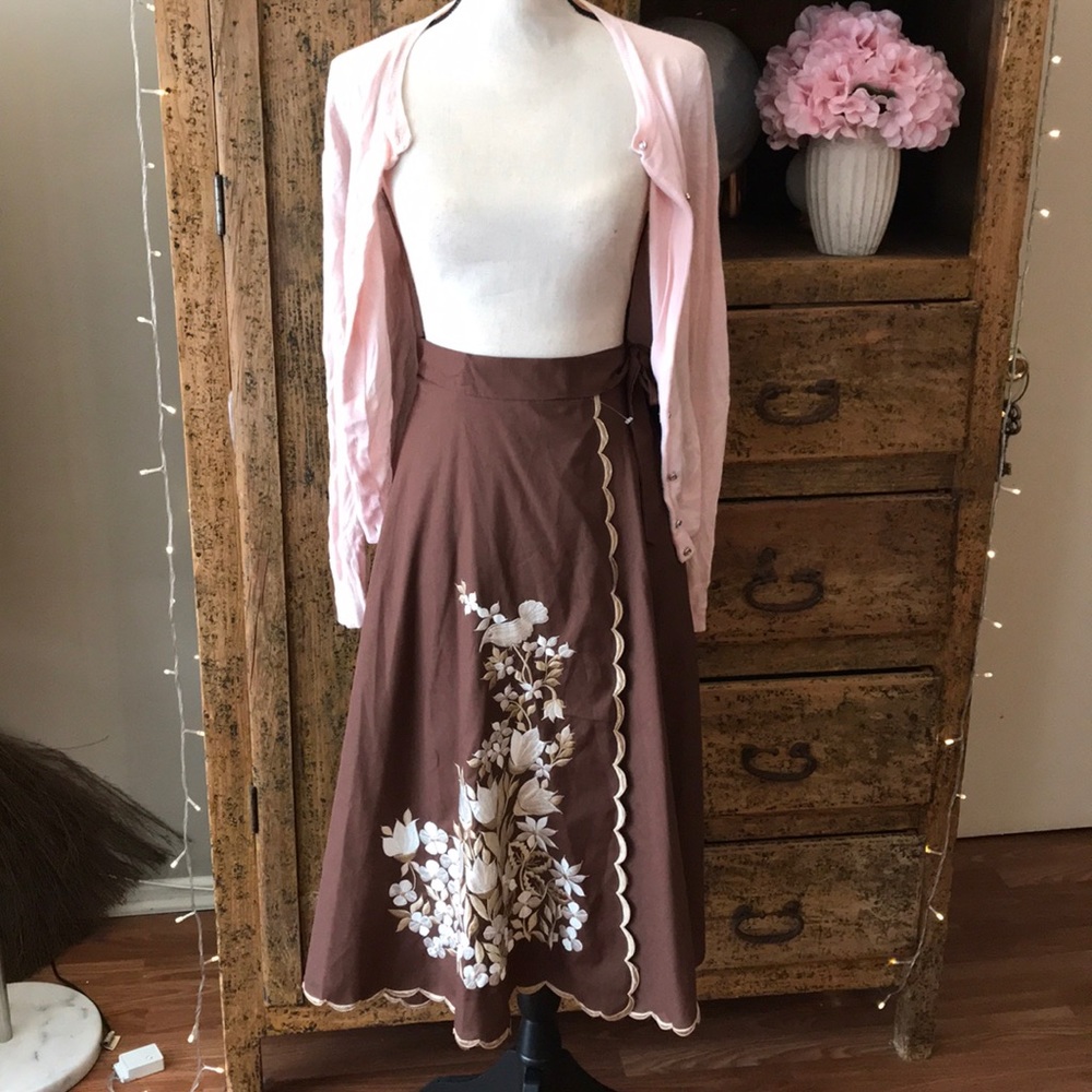Brown Embroidered Vintage Wrap Around Apron Skirt